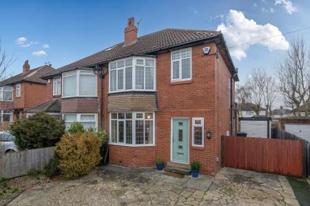 3 bedroom Semi-detached house for sale in Talbot Rise, Roundhay, Leeds, LS17