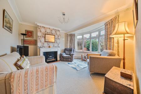 3 bedroom Semi-detached house for sale in Kingswood Crescent, Roundhay, Leeds, LS8