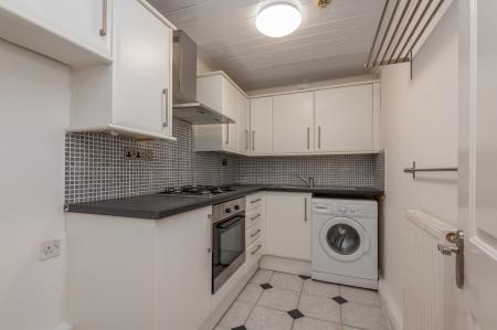 2 bedroom Flat to let in 4 West Hill Terrace, 83 Harrogate Road, Chapel Allerton, Leeds, LS7