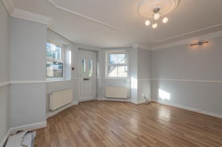 2 bedroom Flat to let in 4 West Hill Terrace, 83 Harrogate Road, Chapel Allerton, Leeds, LS7