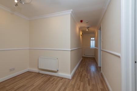 2 bedroom Flat to let in 4 West Hill Terrace, 83 Harrogate Road, Chapel Allerton, Leeds, LS7