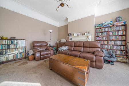 5 bedroom Semi-detached house for sale in Sholebrook Avenue, Chapeltown, Leeds, LS7