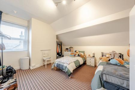 7 bedroom Block of Apartments for sale in St Marys Road, Leeds, LS7