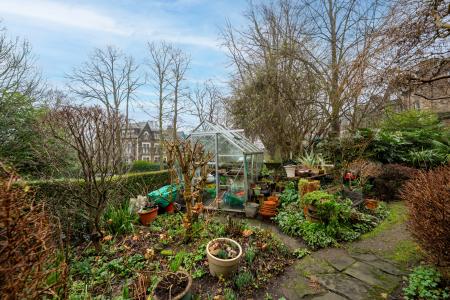 7 bedroom Block of Apartments for sale in St Marys Road, Leeds, LS7