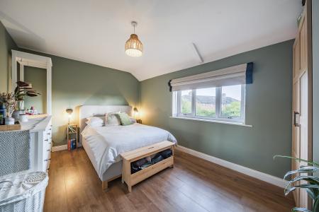 3 bedroom Semi-detached house for sale in Miles Hill View, Chapel Allerton, Leeds, LS7