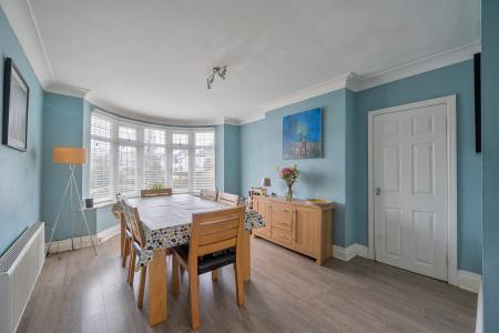 5 bedroom Detached house for sale in Southlands Drive, Moortown, Leeds, LS17