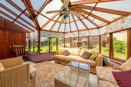 5 bedroom Detached house for sale in Southlands Drive, Moortown, Leeds, LS17