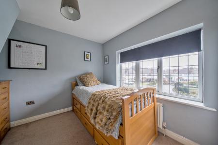 5 bedroom Detached house for sale in Southlands Drive, Moortown, Leeds, LS17