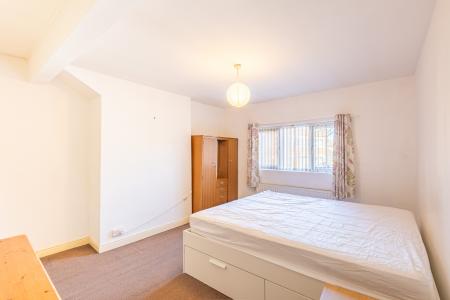 2 bedroom Duplex to let in Meanwood Road, Meanwood, Leeds, LS6