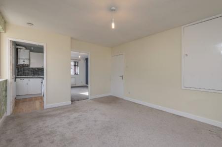 1 bedroom Flat to let in Oldfield Lane, Upper Wortley, Leeds, LS12
