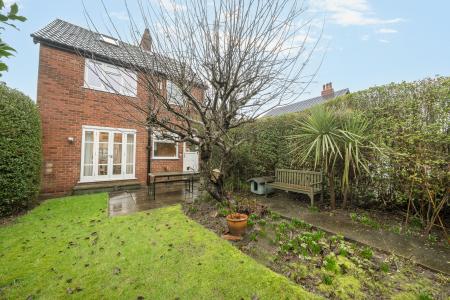 3 bedroom Detached house for sale in Denton Avenue, Roundhay, Leeds, LS8