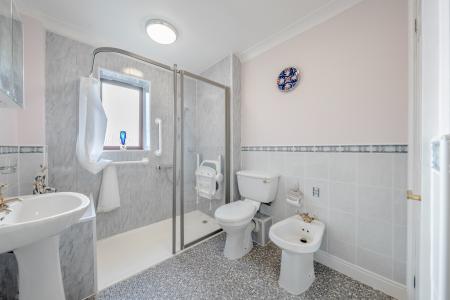 3 bedroom Detached house for sale in Grosvenor Park, Chapel Allerton, Leeds, LS7