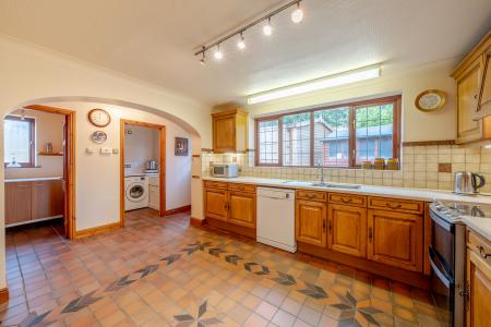 3 bedroom Detached house for sale in Grosvenor Park, Chapel Allerton, Leeds, LS7