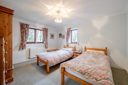 3 bedroom Detached house for sale in Grosvenor Park, Chapel Allerton, Leeds, LS7