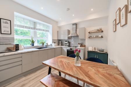 2 bedroom Duplex for sale in Chapeltown Road, Leeds, LS7