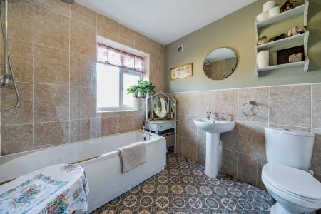 4 bedroom Semi-detached house for sale in Allerton Grange Rise, Moortown, Leeds, LS17