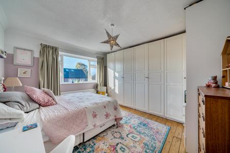 4 bedroom Semi-detached house for sale in Allerton Grange Rise, Moortown, Leeds, LS17