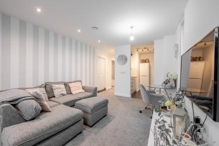 2 bedroom Flat for sale in The Hawthorns, 6 Well Lane, Chapel Allerton, Leeds, LS7