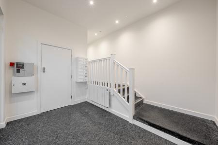 2 bedroom Flat for sale in The Hawthorns, 6 Well Lane, Chapel Allerton, Leeds, LS7