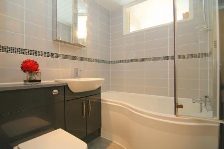 2 bedroom Flat for sale in Gledhow Court, Chapel Allerton, Leeds, LS7