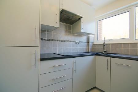 2 bedroom Flat for sale in Gledhow Court, Chapel Allerton, Leeds, LS7