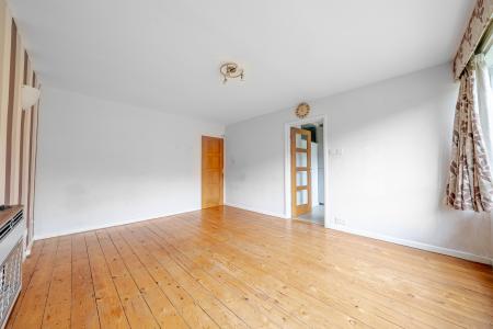 2 bedroom Flat for sale in Gledhow Court, Chapel Allerton, Leeds, LS7