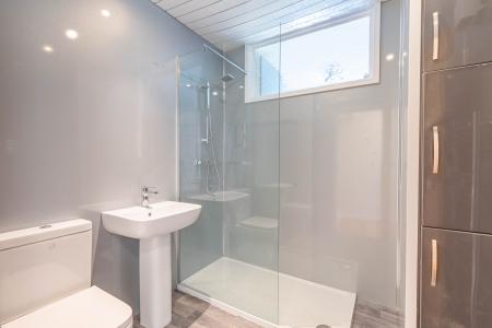 2 bedroom Flat for sale in Gledhow Court, Chapel Allerton, Leeds, LS7