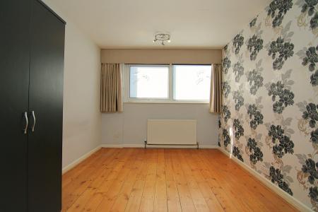 2 bedroom Flat for sale in Gledhow Court, Chapel Allerton, Leeds, LS7