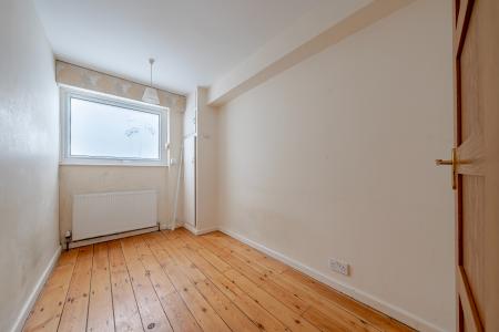 2 bedroom Flat for sale in Gledhow Court, Chapel Allerton, Leeds, LS7