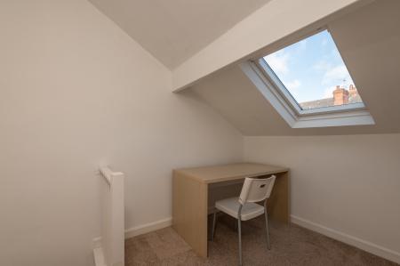 2 bedroom Terraced House to let in Methley View, Chapel Allerton, Leeds, LS7