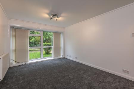 1 bedroom Flat to let in The Moorlands, Off Shadwell Lane, Leeds, LS17