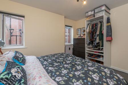 2 bedroom Flat for sale in Langtons Wharf, The Calls, Leeds, LS2