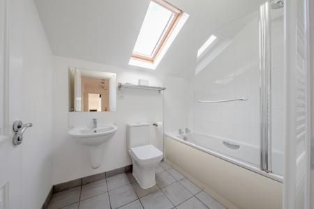 4 bedroom Semi-detached house for sale in St James Mews, Cross Gates, Leeds, LS15