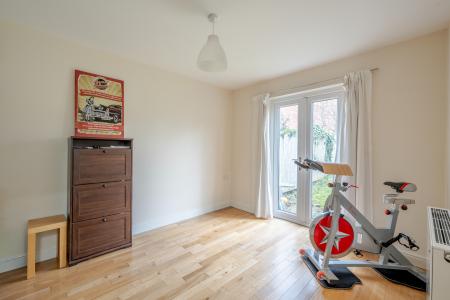 4 bedroom Semi-detached house for sale in St James Mews, Cross Gates, Leeds, LS15