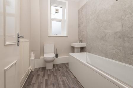 1 bedroom Flat for sale in Newton Villas, 198-200 Chapeltown Road, Leeds, LS7