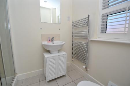 3 bedroom Town house to let in Barley Fields Close, Garforth, Leeds, LS25