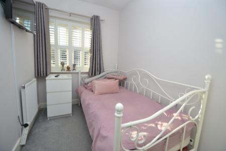 3 bedroom Town house to let in Barley Fields Close, Garforth, Leeds, LS25