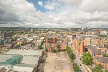 1 bedroom Flat to let in Bridgewater Place, Leeds, LS11