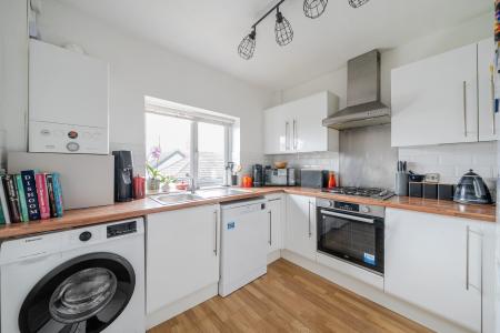 3 bedroom Duplex for sale in Street Lane, Roundhay, Leeds, LS8