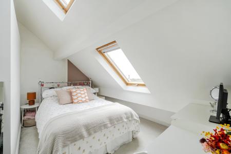 3 bedroom Duplex for sale in Street Lane, Roundhay, Leeds, LS8