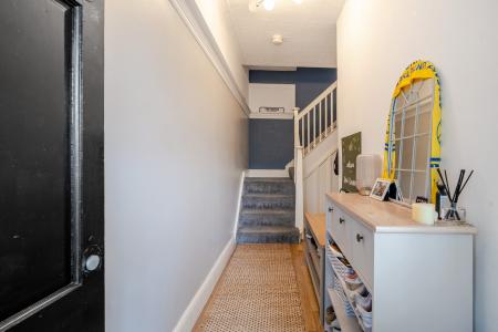 3 bedroom Duplex for sale in Street Lane, Roundhay, Leeds, LS8