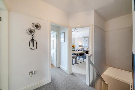 3 bedroom Duplex for sale in Street Lane, Roundhay, Leeds, LS8