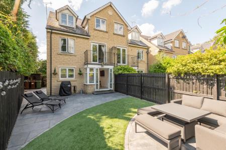 4 bedroom Town house for sale in Keplestone Mews, Alwoodley, Leeds, LS17