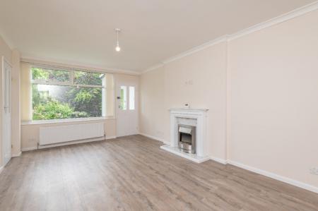 2 bedroom Flat for sale in Hillside Court, Chapel Allerton, Leeds, LS7