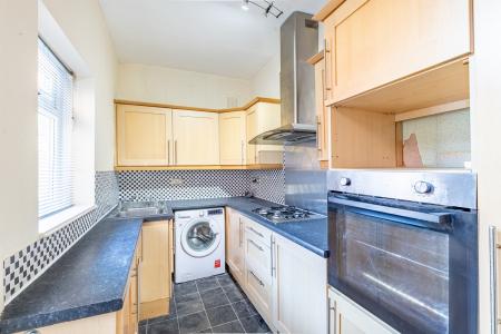 4 bedroom Terraced House for sale in Hawthorn Vale, Chapel Allerton, Leeds, LS7