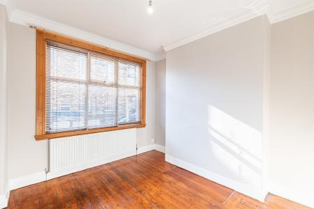 4 bedroom Terraced House for sale in Hawthorn Vale, Chapel Allerton, Leeds, LS7