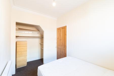 4 bedroom Terraced House for sale in Hawthorn Vale, Chapel Allerton, Leeds, LS7