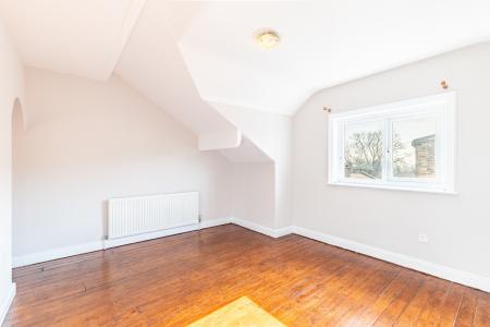 4 bedroom Terraced House for sale in Hawthorn Vale, Chapel Allerton, Leeds, LS7