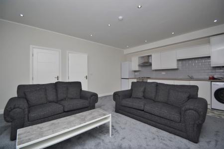 2 bedroom Flat to let in 322 Harrogate Road, Moortown, Leeds, LS17