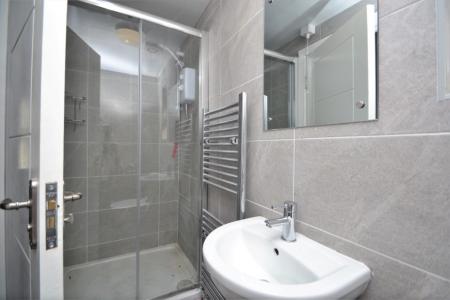 2 bedroom Flat to let in 322 Harrogate Road, Moortown, Leeds, LS17